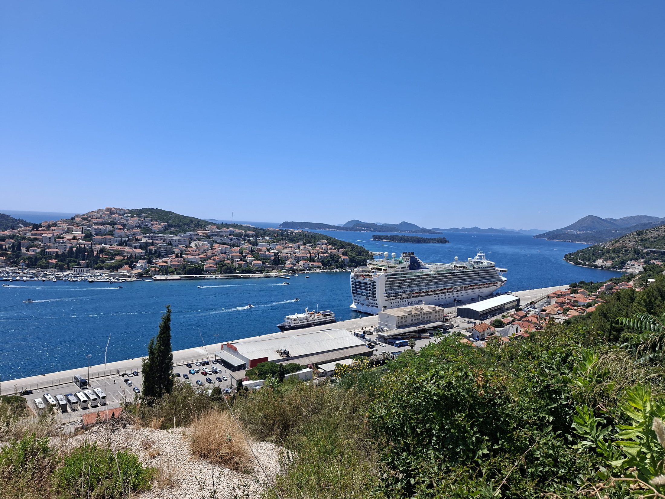 Pogled na skladišne i operativne prostore Luke Dubrovnik